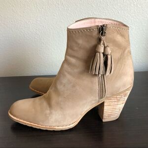Stuart Weitzman Booties